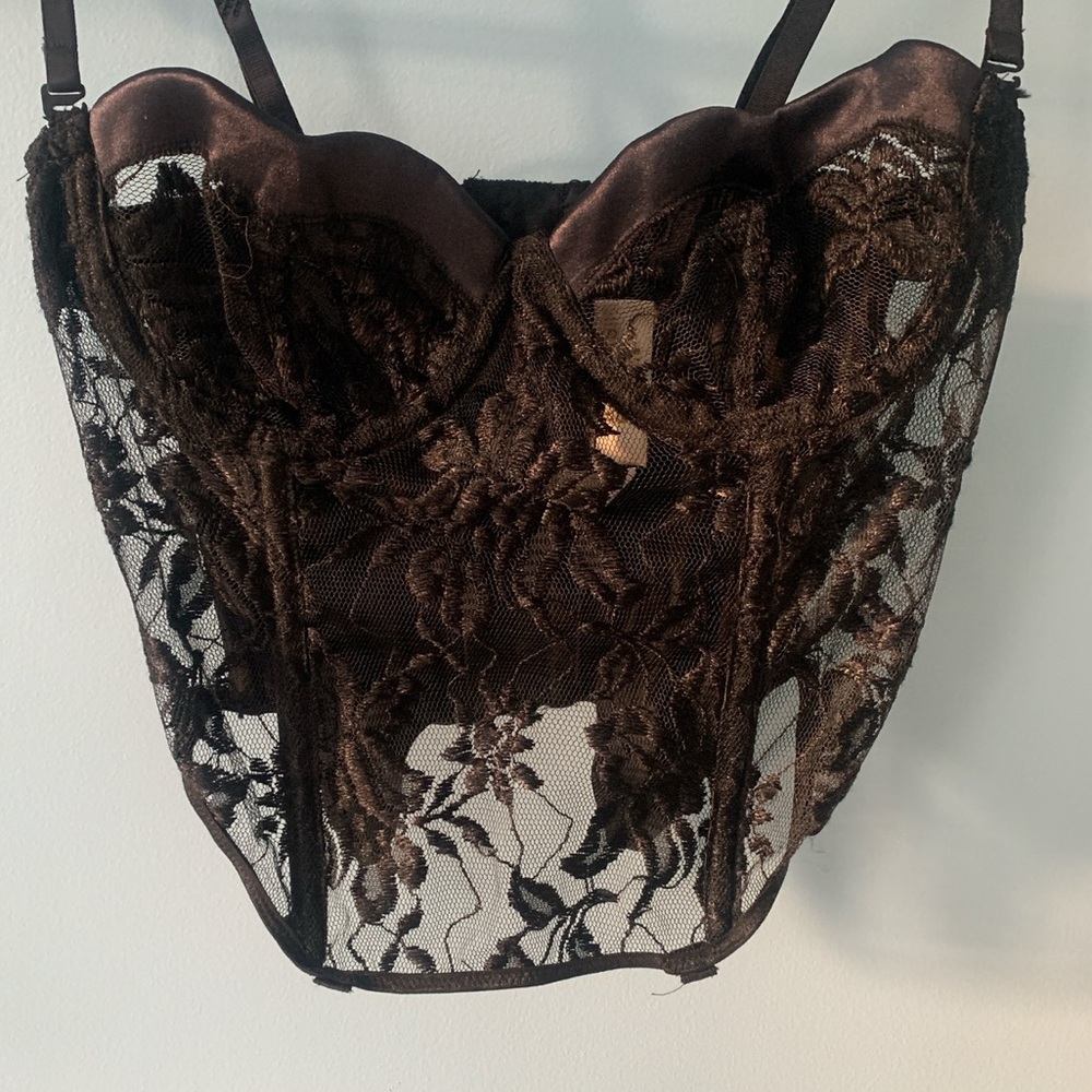 Trendy VINTAGE Victoria Secret corset top.